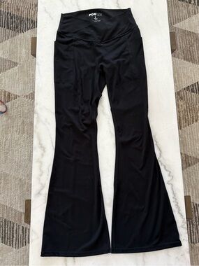 Popflex Active Black Flared Cross-Waist Leggings
